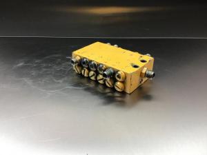 Liebherr Verteilerblock